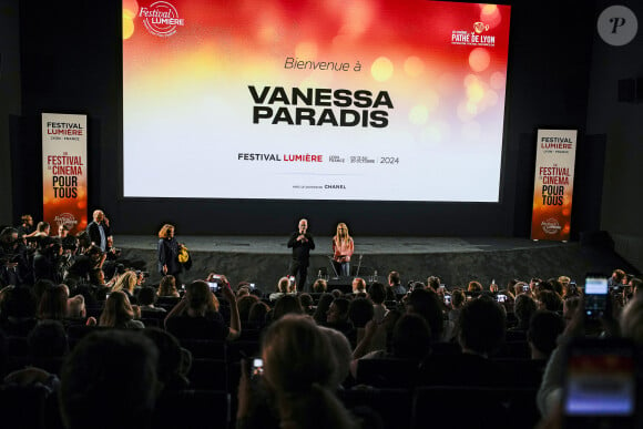 "Ils avaient beaucoup de tendresse l'un pour l'autre et ils étaient content de faire ce film ensemble".
Vanessa Paradis anime une masterclass au Pathé Bellecour lors dru festival Lumière à Lyon le 13 octobre 2024. © Sandrine Thesillat / Panoramic / Bestimage 