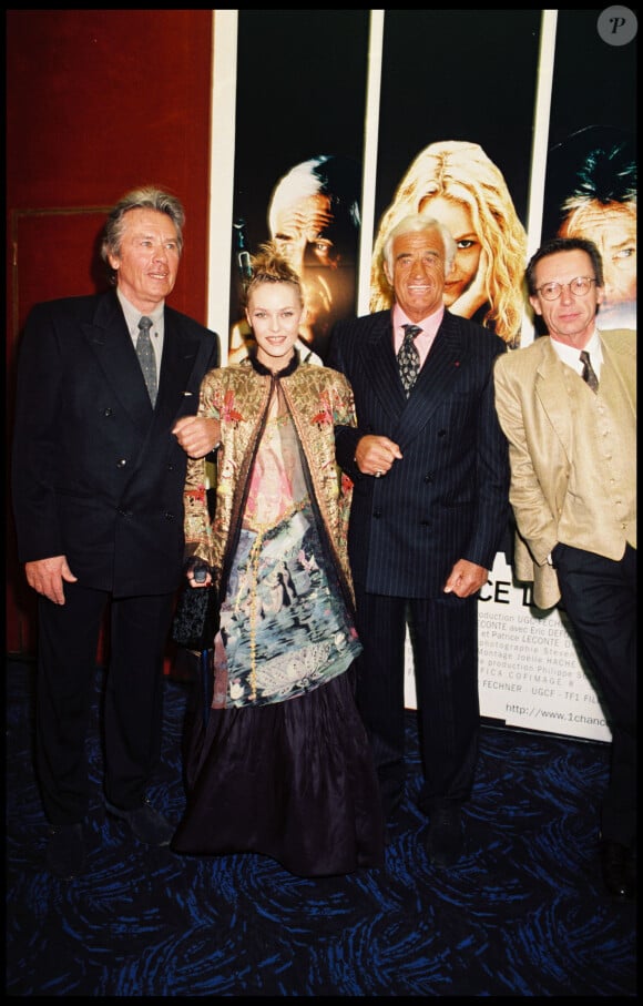 - ARCHIVES - ALAIN DELON, VANESSA PARADIS, JEAN PAUL BELMONDO ET PATRICE LECONTE LA 1ERE DU FILM "UNE CHANCE SUR DEUX"