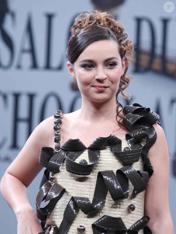 Tiphaine Haas - Défilé du 21ème salon du chocolat à la porte de Versailles à Paris le 27 octobre 2015. © Denis Guignebourg / Bestimage