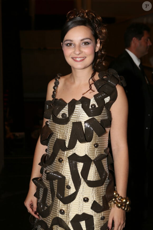 Un énorme cap pour l'actrice puisque ce sera son premier enfant
Tiphaine Haas - Backstage du défilé du 21ème salon du chocolat à la porte de Versailles à Paris le 27 octobre 2015. © CVS / Bestimage