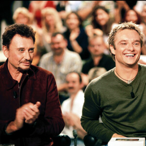 Johnny Hallyday et son fils David Hallyday dans Nulle part ailleurs sur Canal+.