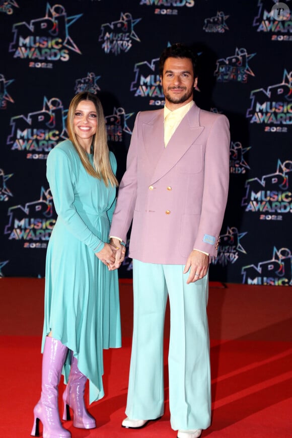 Amir et sa femme Lital Haddad au photocall de la 24ème édition des "NRJ Music Awards (NMA)" au Palais des Festivals à Cannes le 18 novembre 2022. © Dominique Jacovides / Bestimage 