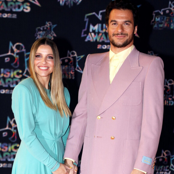 Amir et sa femme Lital Haddad au photocall de la 24ème édition des "NRJ Music Awards (NMA)" au Palais des Festivals à Cannes le 18 novembre 2022. © Dominique Jacovides / Bestimage 