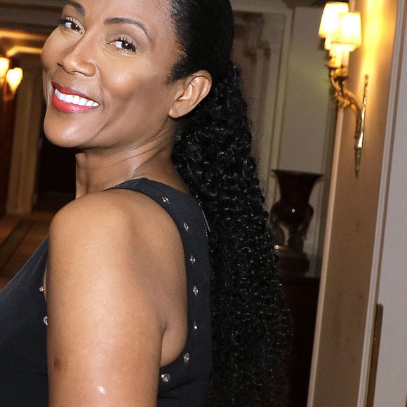 Et elle voit rapidement si une relation peut fonctionner ou pas
Christine Kelly - L'association Citéstars fête son 24ème anniversaire lors du dîner gala de la 3ème cérémonie des étoiles d'or 2022 dans les salons de l'hotel Intercontinental à Paris le 16 octobre 2022. © Cédric Perrin/Bestimage