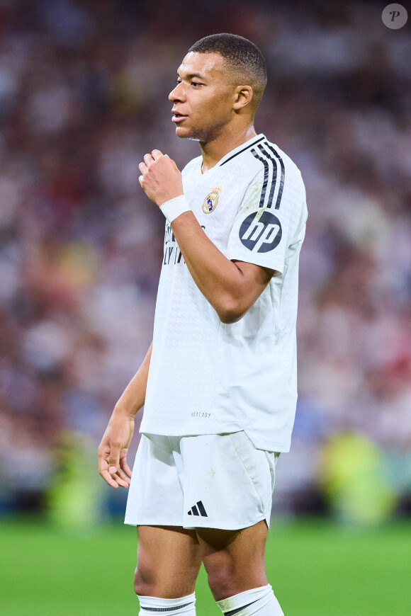 Comme elle l'a annoncé 
Kylian Mbappe du Real Madrid CF pendant le match de LaLiga EA Sports entre le Real Madrid et Villarreal CF au stade Santiago Bernabeu le 5 octobre 2024 à Madrid, Espagne. © LGM/Panoramic/Bestimage