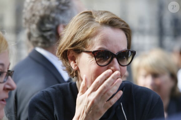 Cendrine Dominguez - Obsèques de Patrice Dominguez en la Basilique Sainte-Clotilde à Paris le 15 avril.