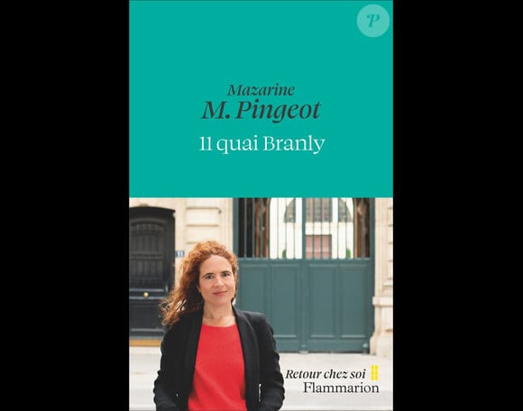 dans son dernier livre, "11 quai Branly" (éditions Flammarion)
"11 quai Branly", un livre de Mazarine Pingeot aux éditions Flammarion