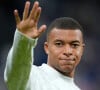 D'après l'Equipe, Kylian Mbappé aurait au total parcouru 6 660 km (soit 15 heures de vol), avec son jet privé pour rejoindre la capitale suédoise depuis Madrid.
Kylian Mbappé pendant le match LaLiga EA Sports entre le Real Madrid et Villarreal CF au stade Santiago Bernabeu le 5 octobre 2024 à Madrid, Espagne. © LGM/Panoramic/Bestimage