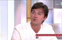 Alain-Fabien Delon a évoqué ses derniers moments avec son papa face à Anne-Elisabeth Lemoine
Alain-Fabien Delon dans l'émission "C à Vous", France 5