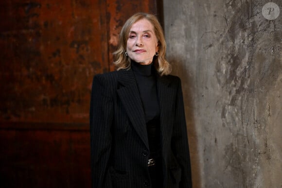 Isabelle Huppert assiste à la projection du film Violette Noziere lors du 16e Festival du film Lumière à Lyon, France, le 16 octobre 2024. Photo par Julien Reynaud/APS-Medias/ABACAPRESS.COM