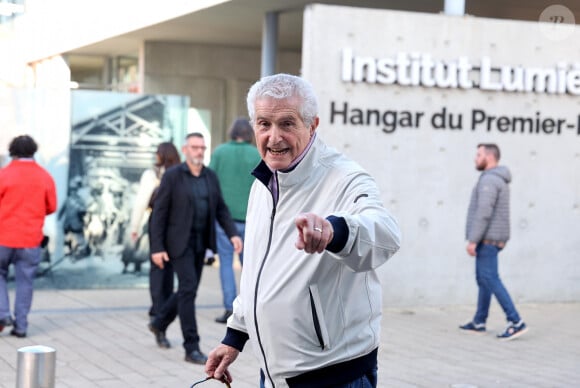 Claude Lelouch - I.Huppert a dirigé le tournage de la reproduction du film documentaire muet de 1895 par le regretté cinéaste français Louis Lumière « La Sortie de l'usine Lumière à Lyon » dans le cadre de la 16ème édition du Festival Lumière de Lyon, France, le 19 octobre 2024. © Dominique Jacovides/Bestimage  Isabelle Huppert attends the Re-production Of Silent Documentary Film Directed In 1895 By Late French Filmmaker Louis Lumiere during the 16th Film Festival Lumiere In Lyon on October 19, 2024 in Lyon, France. 