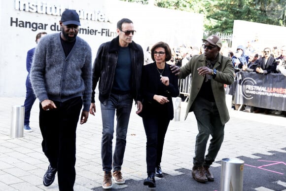 Abd Al Malik, Anthony Delon, Rachida Dati, Ministre de la Culture, Lucien Jean-Baptiste - I.Huppert a dirigé le tournage de la reproduction du film documentaire muet de 1895 par le regretté cinéaste français Louis Lumière « La Sortie de l'usine Lumière à Lyon » dans le cadre de la 16ème édition du Festival Lumière de Lyon, France, le 19 octobre 2024. © Dominique Jacovides/Bestimage  Isabelle Huppert attends the Re-production Of Silent Documentary Film Directed In 1895 By Late French Filmmaker Louis Lumiere during the 16th Film Festival Lumiere In Lyon on October 19, 2024 in Lyon, France. 