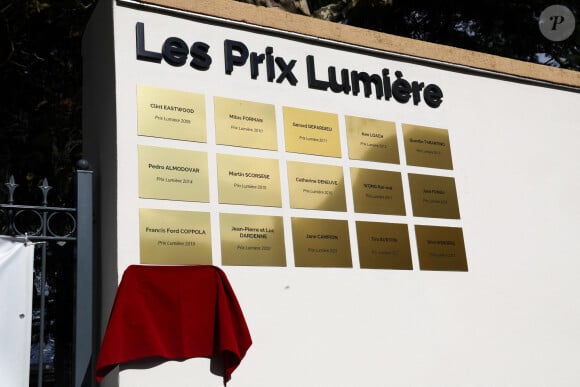 Atmosphère / ambiance - I.Huppert a dévoilé une plaque à son nom sur l'une des façades de l'institut Lumière dédié aux Prix Lumiére dans le cadre de la 16ème édition du Festival Lumière de Lyon, France, le 19 octobre 2024. © Dominic Jacovides/Bestimage  Isabelle Huppert attends the Isabelle Huppert's Plaque Unvelling during the 16th Film Festival Lumiere In Lyon on October 19, 2024 in Lyon, France.