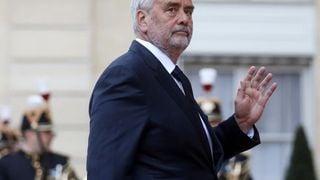Luc Besson vend son île pour 69 millions d'euros, visite de ce bijou situé dans les eaux les plus transparentes du monde