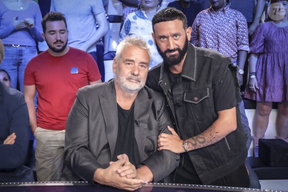 Exclusif - Luc Besson, Cyril Hanouna - Sur le plateau de l'émission TPMP (Touche Pas à Mon Poste) présentée en direct par C.Hanouna et diffusée sur C8 - Paris le 26/09/2023 - © Jack Tribeca / Bestimage 