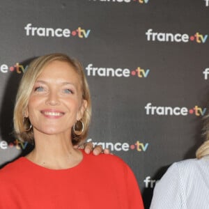 Damien Thévenot, Maya Lauqué, Flavie Flament et Julien Arnaud au photocall de la conférence de presse de rentrée de France Télévisions à Paris, France, le 4 septembre 2024. © Coadic Guirec/Bestimage 