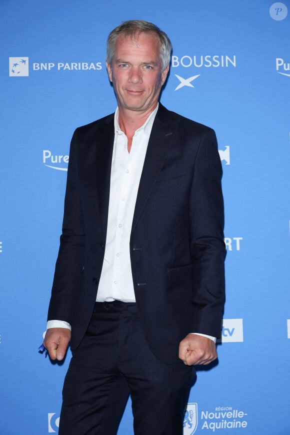 Un rôle qui semble le ravir mais qui ne lui a pas retiré son stress d'avant
Julien Arnaud - Arrivées sur le tapis bleu de la 16ème édition du festival du film francophone de Angoulême le 25 août 2023. © Coadic Guirec / Bestimage 