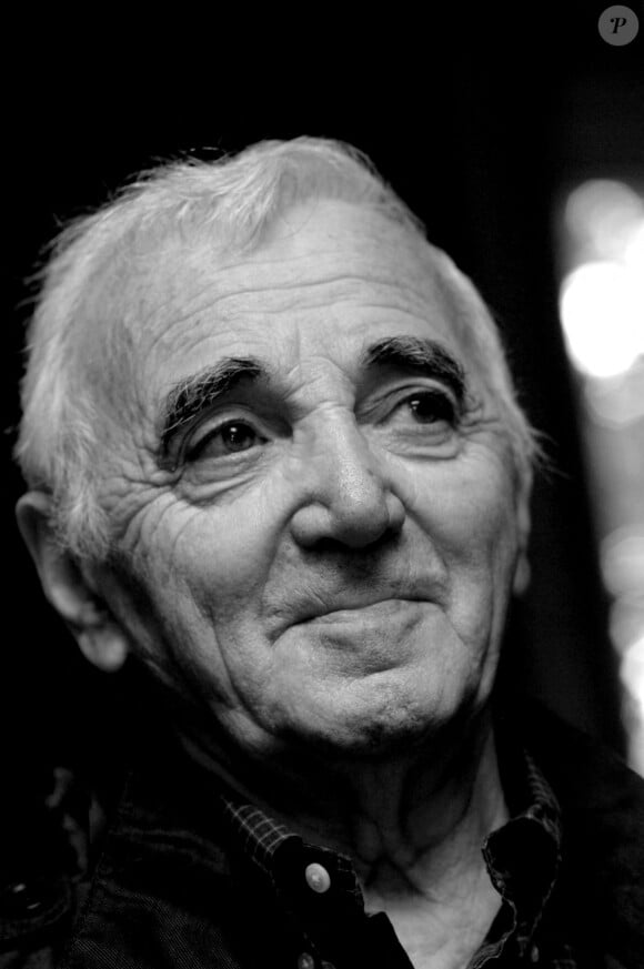 Il a aussi eu un chalet à la montagne
Festival de littérature "La forêt des livres" : Charles Aznavour le 31 août 2008.