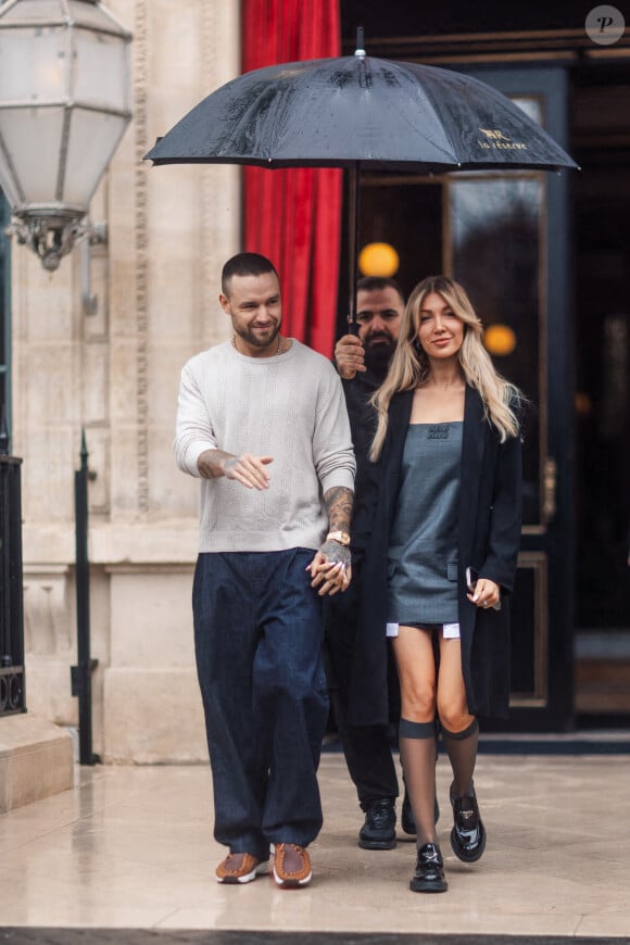 Liam Payne et sa compagne Kate Cassidy à la sortie de l'hôtel La Réserve lors de la mode femme automne / hiver 2024-2025 lors de la Fashion Week de Paris (PFW), à Paris, France, le 2 mars 2024.