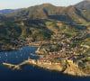 Une commune située dans les Pyrénées Orientales 
Collioure (66): Vue aerienne de la station balneaire et du port de plaisance en ete - Photo by Hedelin F/ANDBZ/ABACAPRESS.COM 