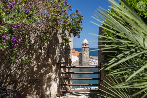 Collioure (66) : vue sur l'ancien phare de Collioure aujourd'hui clocher de l'eglise Notre Dame des Anges, vue depuis le chateau royal, edifice classe au titre des Monuments Historiques, sur le littoral de la Cote Vermeille -Photo by Lacombe L/ANDBZ/ABACAPRESS.COM