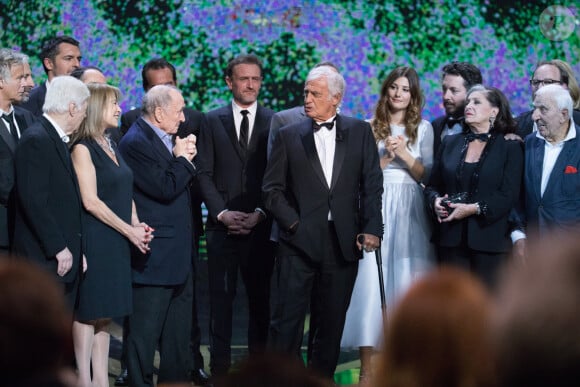 Franck Dubosc, Claude Brasseur, Jean-Paul Rouve, Jean-Paul Belmondo (Smoking Dior, chaussures Carvil) , Alice Pol, Guillaume Gallienne, Charles Gérard , Françoise Fabian - 42ème cérémonie des César à la salle Pleyel à Paris le 24 février 2017. © Olivier Borde / Dominique Jacovides / Bestimage 