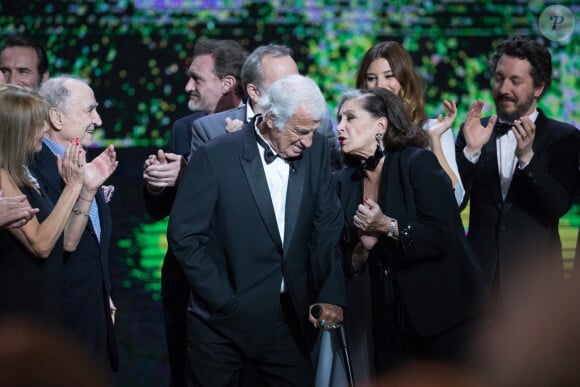 Claude Brasseur, Jean-Paul Rouve, Jean-Paul Belmondo (Smoking Dior, chaussures Carvil) , Alice Pol, Guillaume Gallienne , Françoise Fabian - 42ème cérémonie des César à la salle Pleyel à Paris le 24 février 2017. © Olivier Borde / Dominique Jacovides / Bestimage 