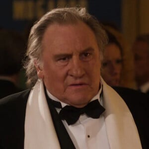 Gérard Depardieu dans le film "Les Volets verts" de Jean Becker