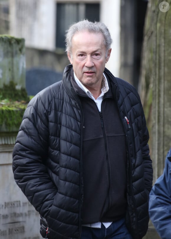 Gerard Klein - Obseques de Jean-Louis Foulquier au cimetiere de Montmartre a Paris. Le 14 decembre 2013