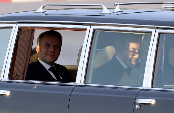 Emmanuel Macron et Mohammed VI, Roi du Maroc - Cérémonie d'accueil officielle du Président de la République, Emmanuel Macron et de Brigitte Macron sur la place Mechouar à Rabat au Maroc le 28 octobre 2024. © Dominique Jacovides/Bestimage 