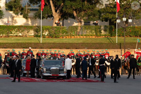 La délégation française et les personnalités accompagnant le président de la République Emmanuel Macron lors de sa visite d'Etat de trois jours au Maroc, le 28 octobre 2024. © Jeanne Accorsini / Pool / Bestimage 