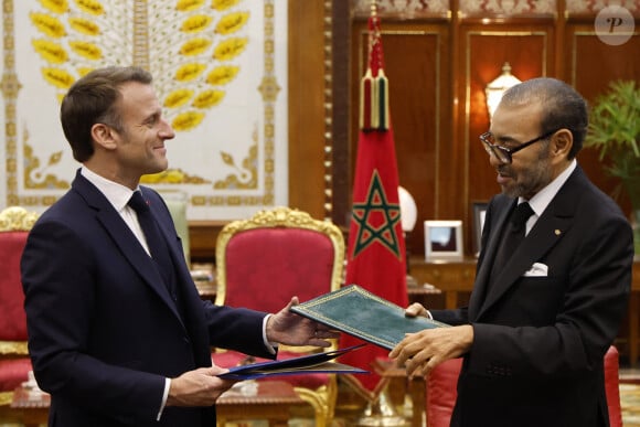 Le président de la République française Emmanuel Macron et le roi Mohammed VI lors de leur entretien au palais royal à Rabat, le 28 octobre 2024. © Ludovic Marin / Pool / Bestimage 