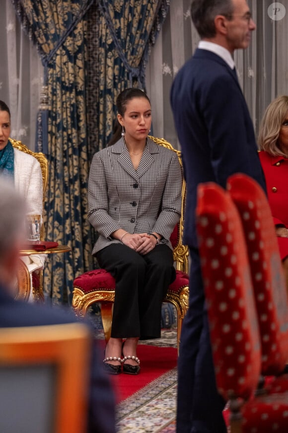 Cérémonie de signature d'accords entre le président de la République française Emmanuel Macron et la première dame Brigitte Macron et le roi Mohammed VI au palais royal à Rabat (Maroc), le 28 octobre 2024. © Ammar Abd Rabbo / Pool / Bestimage 