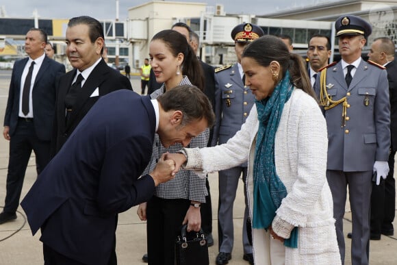 Accueil du président de la République française Emmanuel Macron et Brigitte Macron par le roi Mohammed VI à Rabat (Maroc), le 28 octobre 2024. © Ludovic Marin / Pool / Bestimage 