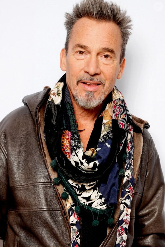 Florent Pagny et sa femme Azucena au défilé Stella McCartney prêt-à-porter automne-hiver 2023/2024 lors de la Fashion Week de Paris (PFW) le 6 mars 2023.