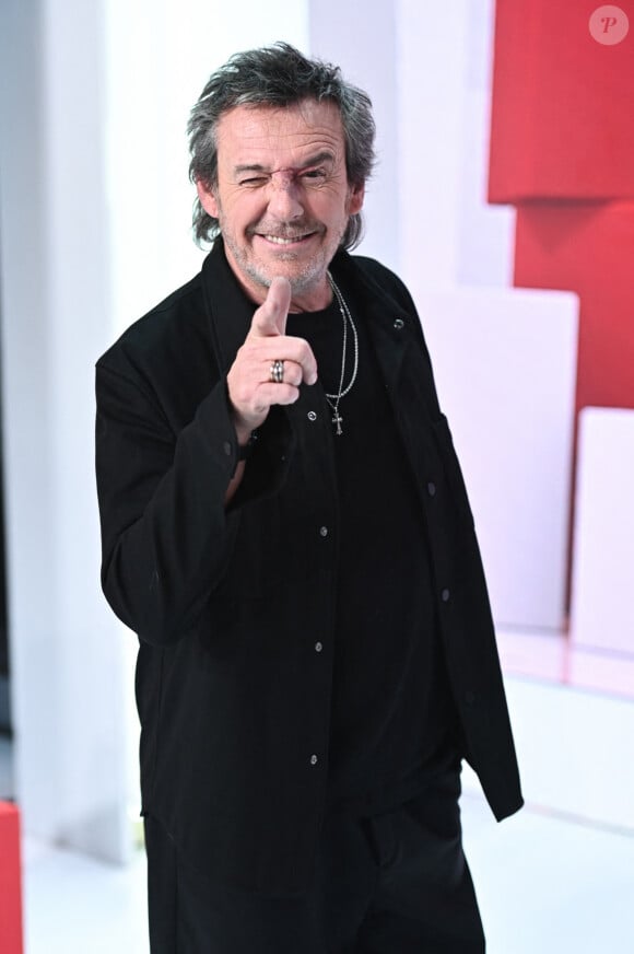 "Le soir j'allais dans les concerts au Palais des sports interviewer Gainsbourg ou Goldman"
Exclusif - Jean-Luc Reichmann - Enregistrement de l'émission Vivement Dimanche présentée par M.Drucker au Pavillon Gabriel à Paris le 9 janvier 2024. Diffusion sur France 3 le 14/01/2024. 