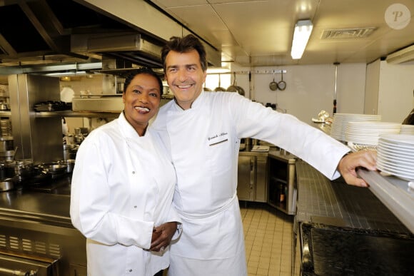 Babette de Rozières et Yannick Alleno - La région île de France et le comité régional du tourisme Paris île de France présentent leur nouvelle édition sur la gastronomie Francilienne, "Etude de marchés, les parcours de la gastronomie en île de France" au Pavillon Ledoyen à Paris le 19 septembre 2017. © Cédric Perrin/Bestimage