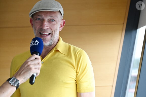 Exclusif - Vincent Cassel interviewé par Vincent Cerutti lors des 24H du Mans 2024, le 15 juin 2024. 