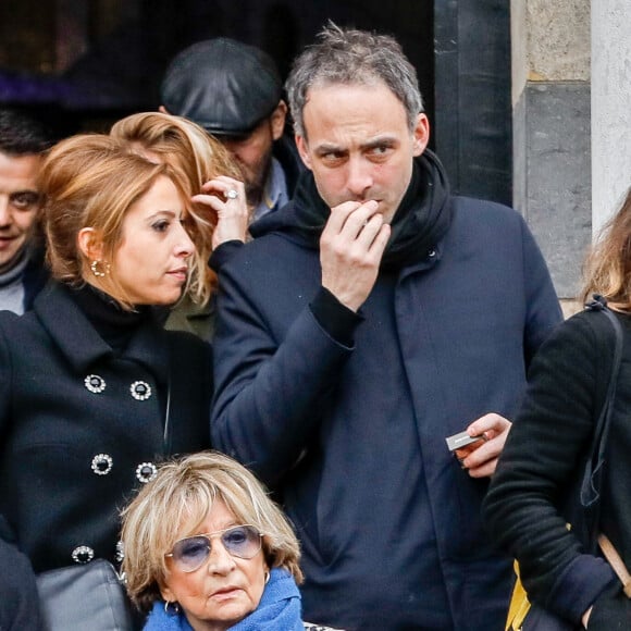 Léa Salamé et son compagnon Raphaël Glucksmann - Obsèques de Sébastien Demorand à la Coupole du crématorium du cimetière du Père-Lachaise à Paris, France, le 31 janvier 2020.