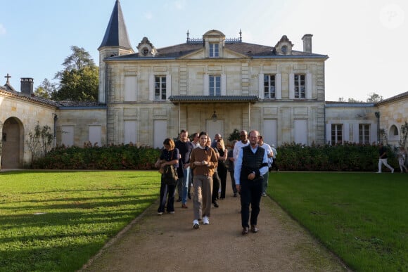 Il s'agit du 1er championnat du monde de Caviar 
Exclusif - Le Jury visite le Château Cheval Blanc à Saint-Emilion en Gironde, le 30 octobre 2024 Pierre Lurton président du Château Cheva Blanc lors du "World Caviar Awards", le 1er championnat du monde de Caviar au Château Hôtel Grand Barrail à Saint-Emilion, en Gironde, France, le 30 octobre 2024. © Jean-Marc Lhomer/Bestimage