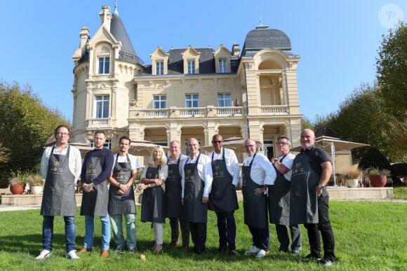 Exclusif - Le Jury : Charles-Henri Gilbert Wine & Cooking Club, François Sauvêtre L'Oiseau bleu à Bordeaux, le chef Juan Arbelaez, Chantal Descazeaux journaliste du blog les assièttes gourmandes, Nicolas Frion Conseiller culinaire, Christian Garcia Chef du Palais de Monaco, Marcel Ravin Monte Carlo bay, Franck Garanger Chef culinaire pour Explora Journeys by MSC Croisières, Jean Pierre Xiradakis Ex restaurateur La Tupina, le Chef Vincent Poussard ancien chef privé de François Mitterrand à l'Elysée, lors du "World Caviar Awards", le 1er championnat du monde de Caviar au Château Hôtel Grand Barrail à Saint-Emilion, en Gironde, France, le 30 octobre 2024. © Jean-Marc Lhomer/Bestimage