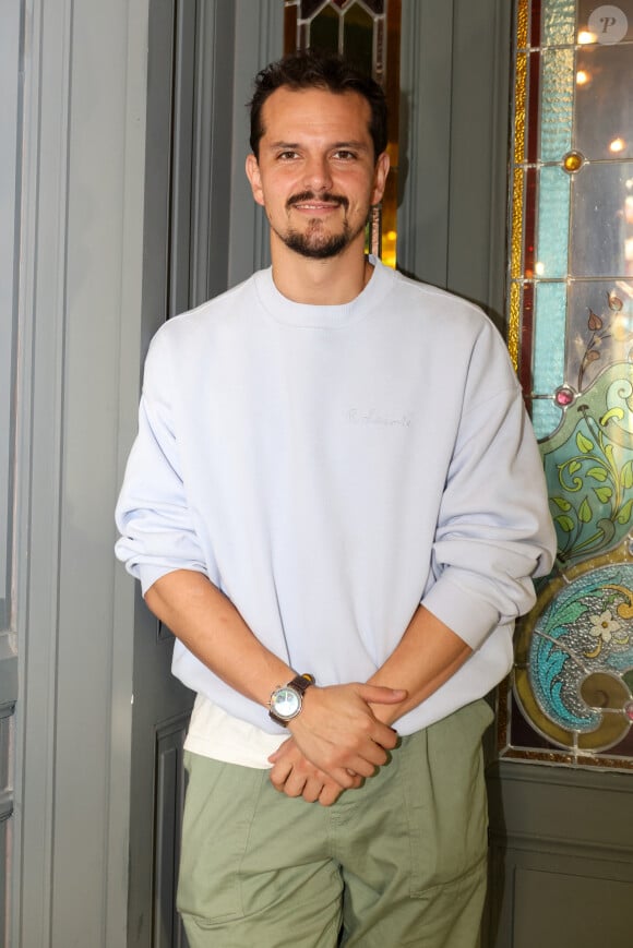 Exclusif - Le Chef Juan Arbelaez , lors du "World Caviar Awards", le 1er championnat du monde de Caviar au Château Hôtel Grand Barrail à Saint-Emilion, en Gironde, France, le 30 octobre 2024. © Jean-Marc Lhomer/Bestimage