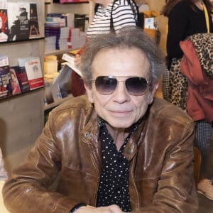 Philippe Manoeuvre au Festival du Livre de Paris au Grand Palais éphémère à Paris, France, le 22 avril 2022. © Jack Tribeca/Bestimage