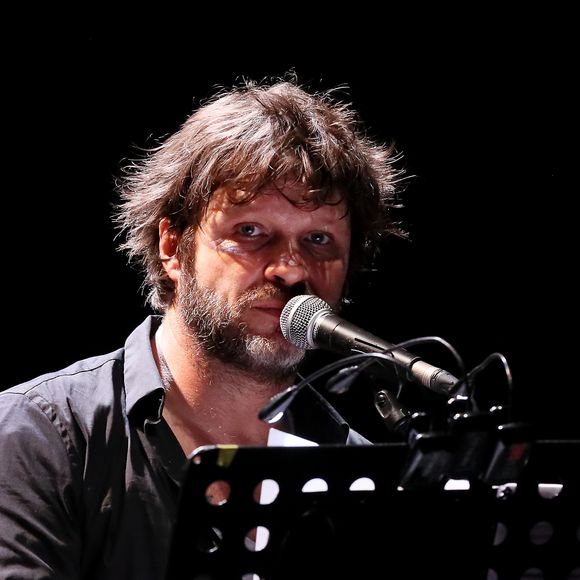 "Nous sommes très fiers de vous annoncer la date de sortie de l'album", indique le groupe sur ses réseaux sociaux
 
Exclusif - Bertrand Cantat (ex-membre du groupe "Noir Désir" et actuel membre du groupe "Détroit") fait une pause dans sa carrière musicale et se lance dans une tournée de lecture de textes poétiques avec deux musiciens autour de lui. Son nouveau spectacle de lecture (Condor Live) est tiré du livre "Condor" de Caryl Ferey. C'est une oeuvre allégorique et hallucinée, d'un couple fuyant la mort dans le Chili d'après Pinochet. Cenon, le 22 septembre 2016. © Patrick Bernard/ Bestimage