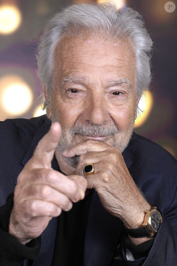 Exclusif - Portrait de Pierre Arditi lors de l'enregistrement de l'émission "Chez Jordan de Luxe" à Paris. Le 14 mai 2024 © Cédric Perrin / Bestimage 