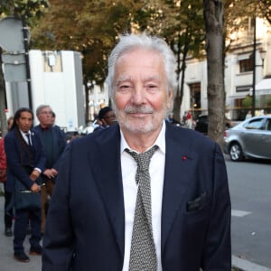 Pierre Arditi arrive au « Concerto pour la Paix » organisé par Omar Harfouch au Théâtre des Champs Élysées à Paris, France, le 18 Septembre 2024. © Bertrand Rindoff / Bestimage