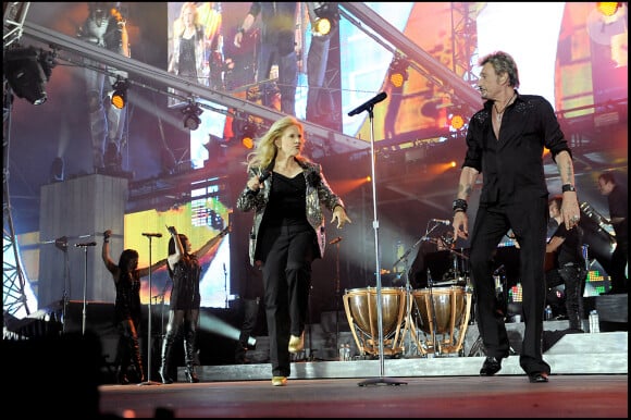 Exclusif - Sylvie Vartan - Concert de Johnny Hallyday, tournée "Tour 66" au Stade de France le 31 mai 2009.