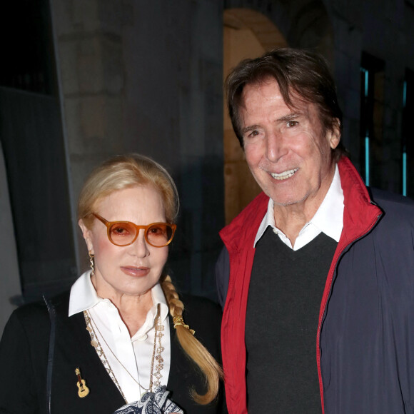 Sylvie Vartan et son mari Tony Scotti - Martine Couralet-Laing dédicace son livre "DreamLAnd" à la Galerie XII à Paris le 19 Octobre 2023. © Bertrand Rindoff / Bestimage 