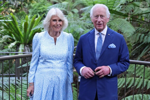 Le roi Charles III et la reine Camilla lors d'une visite des jardins botaniques nationaux australiens, à Canberra, le deuxième jour de la visite royale en Australie et aux Samoa. Canberra, Australie, le 21 octobre 2024. Photo par Chris Jackson/PA Wire/ABACAPRESS.COM