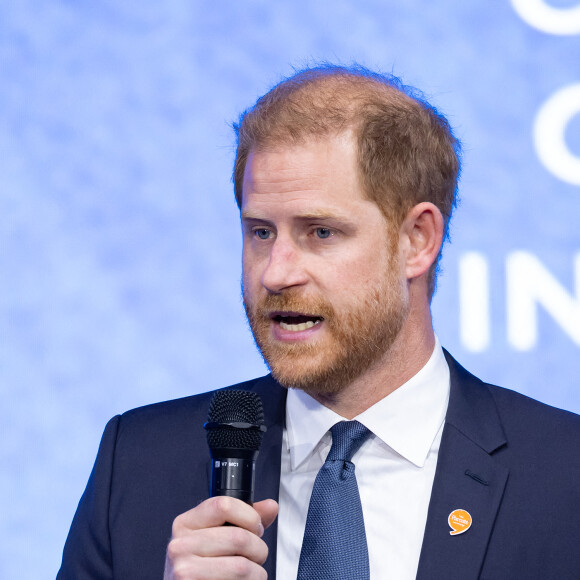 Pour prouver ses dires, Simon Dorante Day compte sur l'aide du Prince HarryLe prince Harry, duc de Sussex, prend la parole lors de la 2024 Clinton Global Initiative le 24 septembre 2024 à New York City, NY, USA. Photo par Janet Mayer/INSTARimages/ABACAPRESS.COM